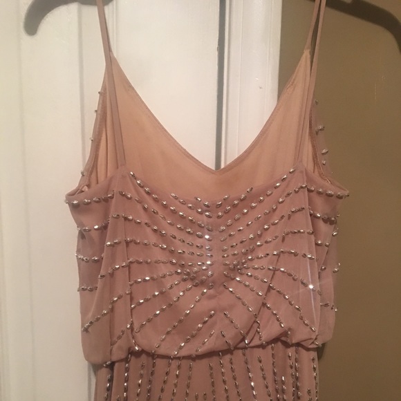 Elegant dress - Picture 2 of 8